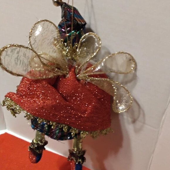 Mark Roberts Christmas Fairy Santa Poseable 9-inch ornament - Picture 2 of 4